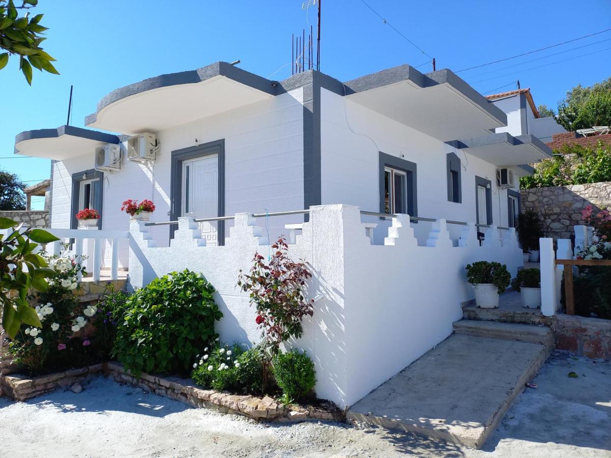 Emiljano Seaview Apartment Ksamil Ngoại thất bức ảnh