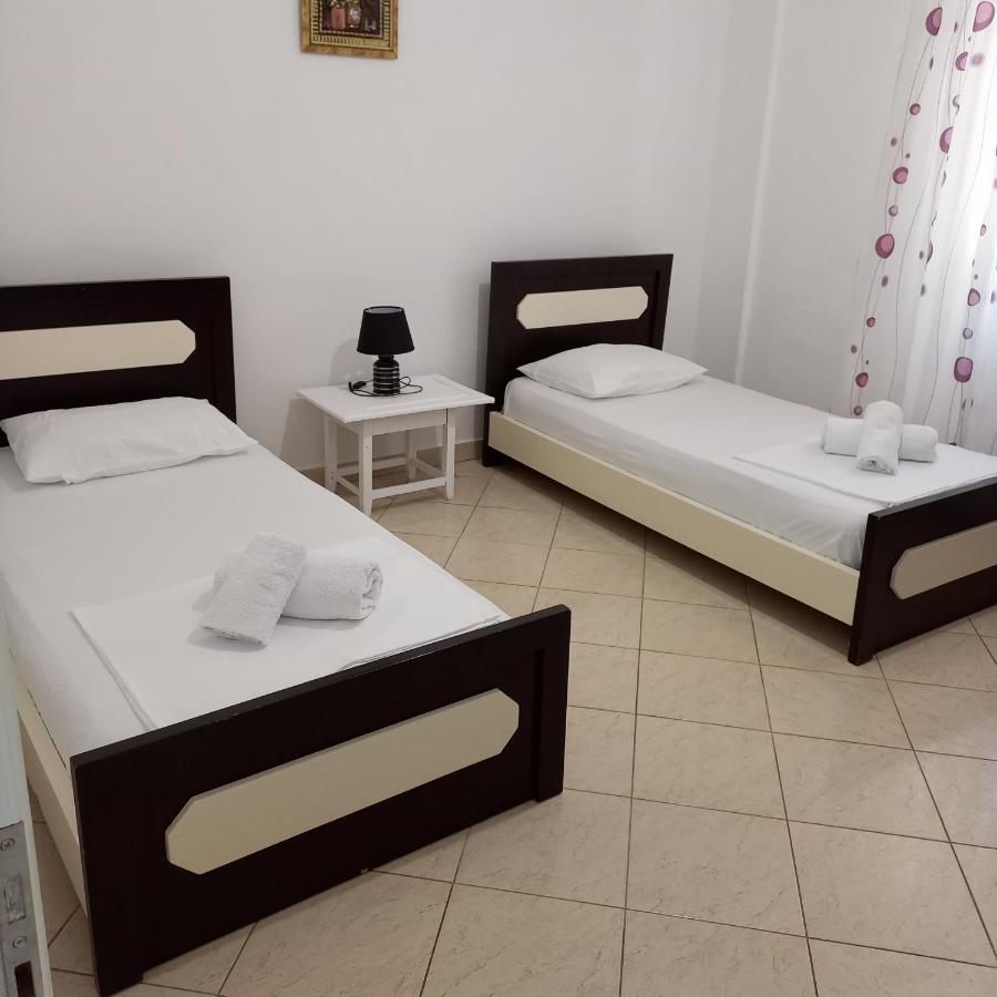 Emiljano Seaview Apartment Ksamil Ngoại thất bức ảnh